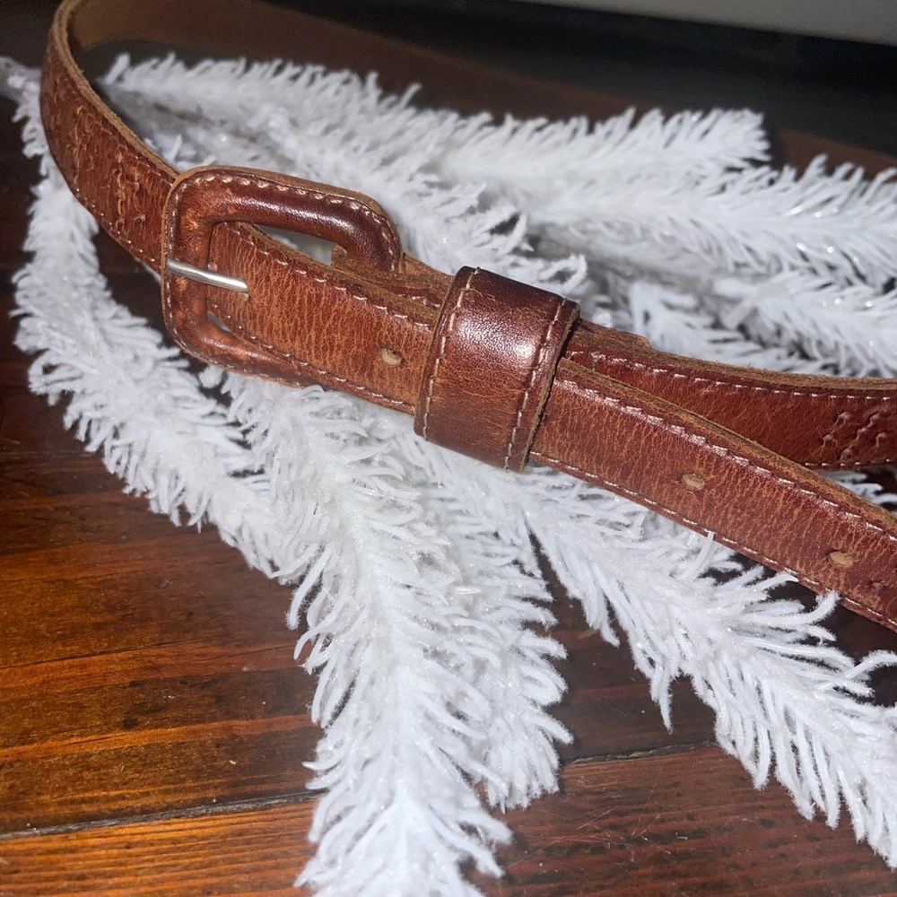 Brown belt with wooden like detail